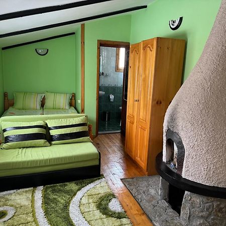 Mama Emiliya Guest House Beli Iskar Zewnętrze zdjęcie
