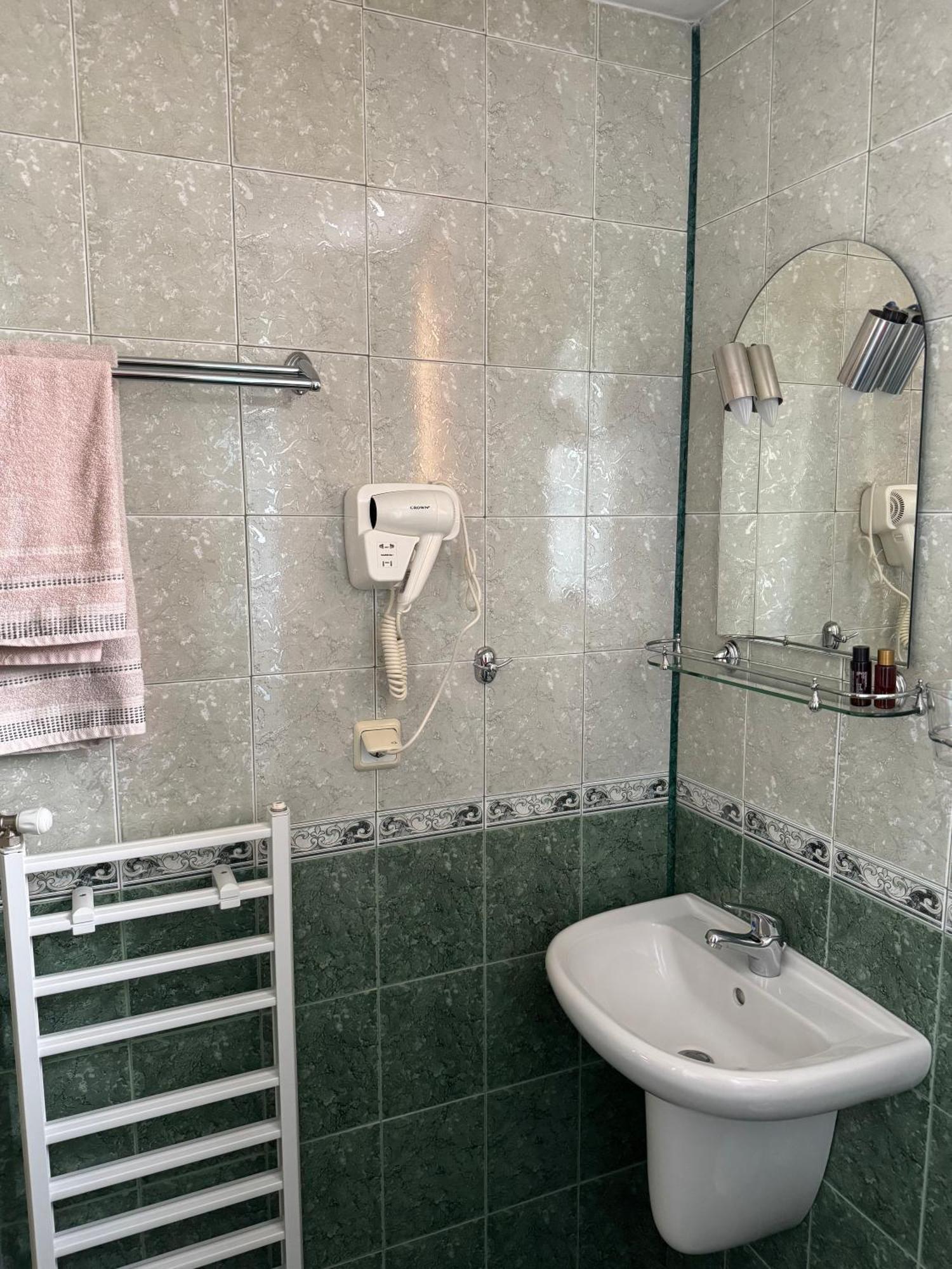 Mama Emiliya Guest House Beli Iskar Zewnętrze zdjęcie