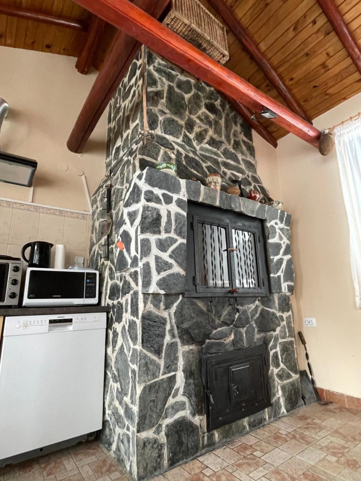 Mama Emiliya Guest House Beli Iskar Zewnętrze zdjęcie